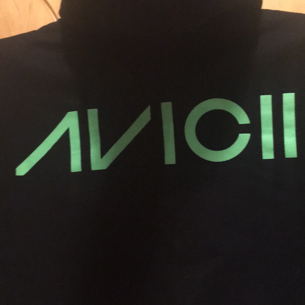 Sweater - Picture 5 of 5